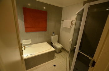 Norscot Manor Guest Lodge Sandton Exterior foto